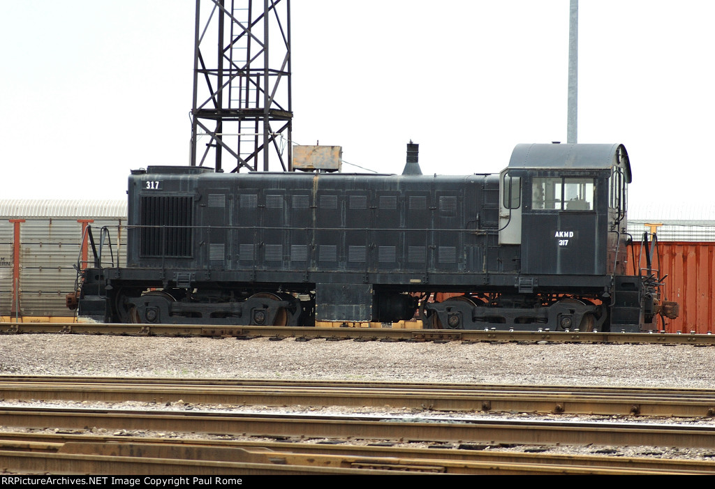 AKMD 317, Alco S3, at CP-Soo Line Yard